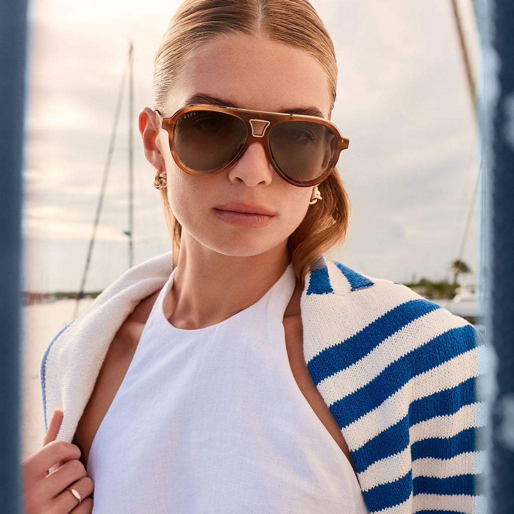 TOSCA III - TAWNY TORTOISE + BROWN GRADIENT + POLARIZED SUNGLASSES